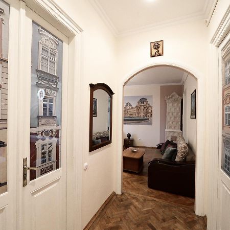 The Historical Family Nest In City Centre Lviv Exteriör bild